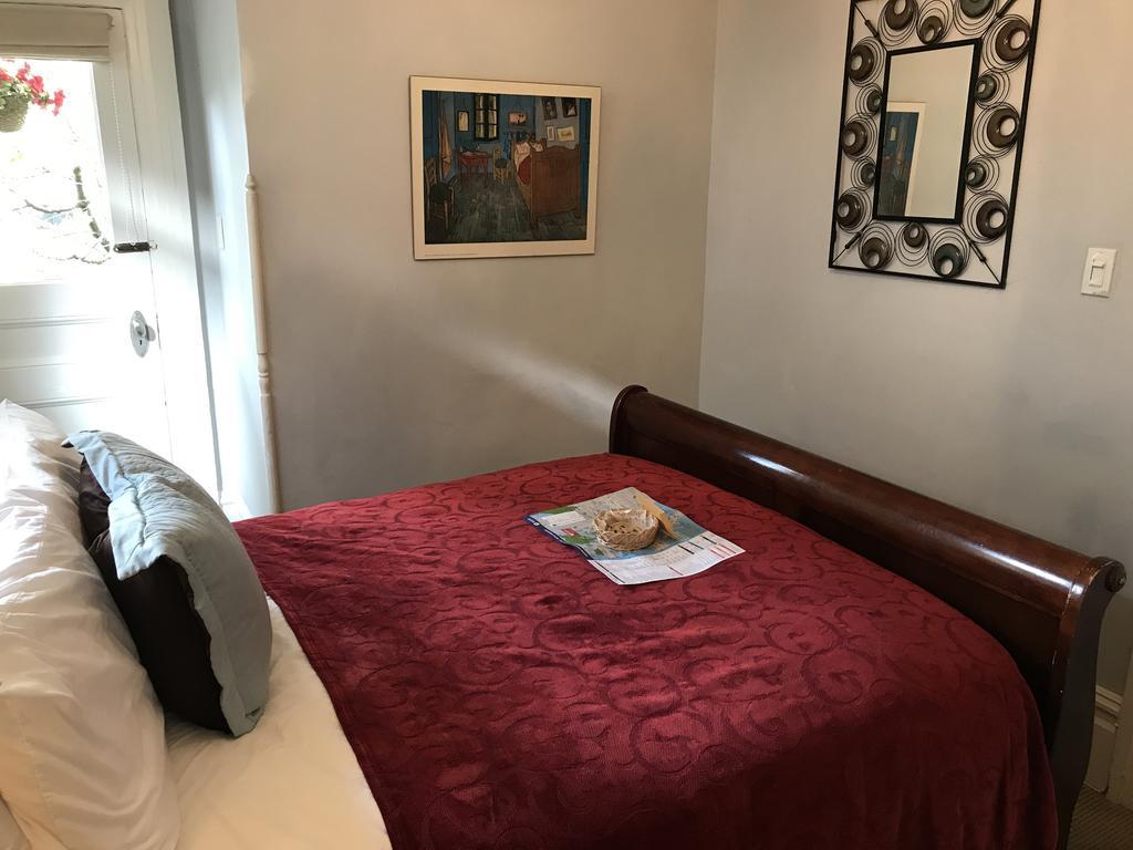 バンクーバー バークレー ハウス ベッド ＆ ブレックファースト Bed & Breakfast エクステリア 写真